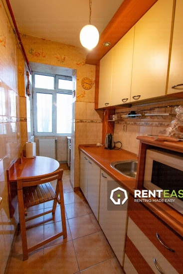De inchiriat! Apartament 2 camere, zona Podu Ros.